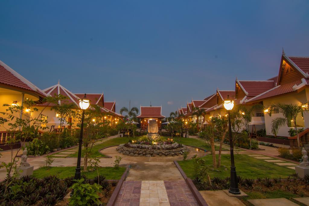 Ravorn Villa Boutique Баттамбанг Экстерьер фото